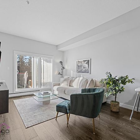 Studio Loft, 2 Bd, Ug Parking, 5 Min To Rogers! Έντμοντον Εξωτερικό φωτογραφία