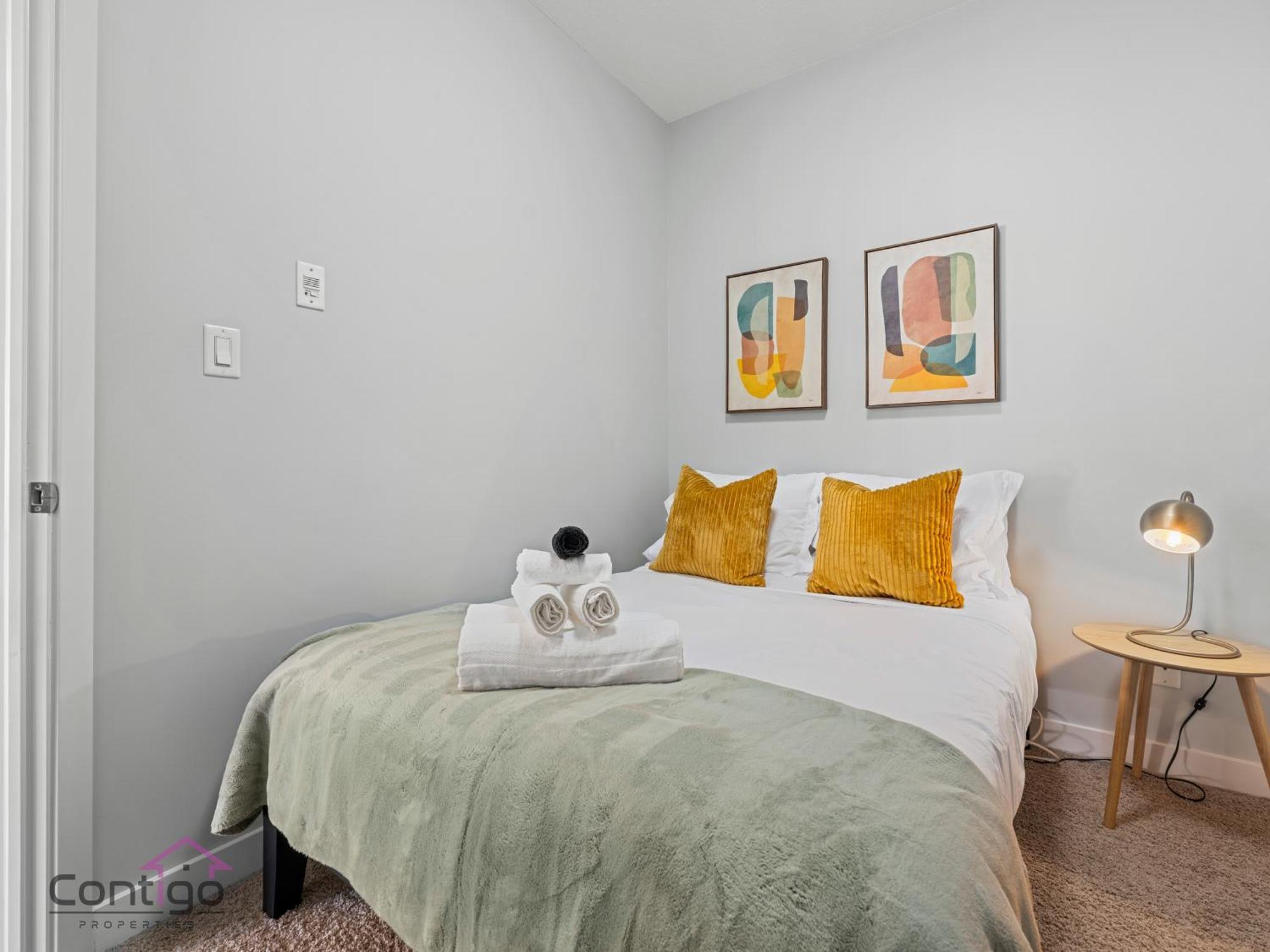 Studio Loft, 2 Bd, Ug Parking, 5 Min To Rogers! Έντμοντον Εξωτερικό φωτογραφία