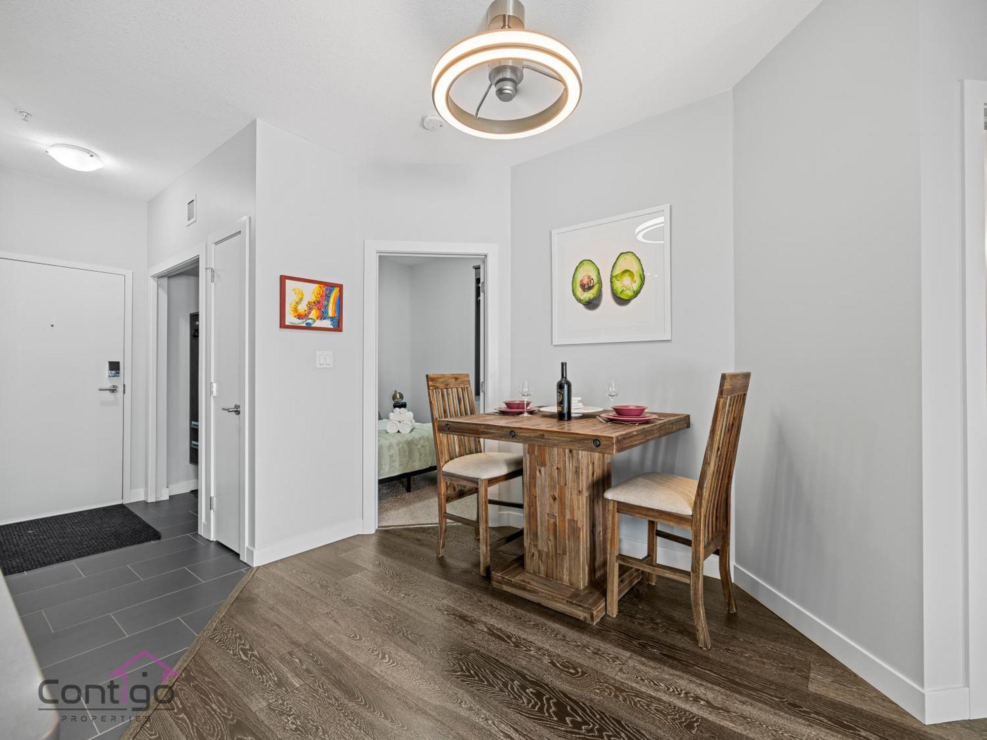 Studio Loft, 2 Bd, Ug Parking, 5 Min To Rogers! Έντμοντον Εξωτερικό φωτογραφία