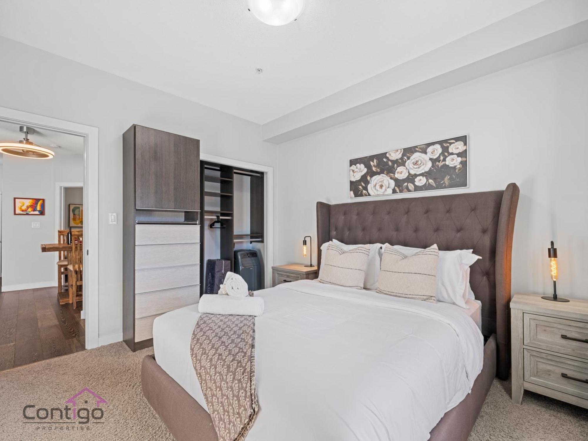 Studio Loft, 2 Bd, Ug Parking, 5 Min To Rogers! Έντμοντον Εξωτερικό φωτογραφία