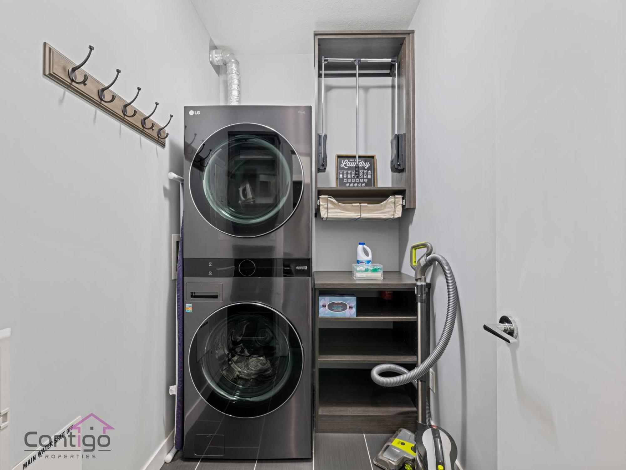 Studio Loft, 2 Bd, Ug Parking, 5 Min To Rogers! Έντμοντον Εξωτερικό φωτογραφία